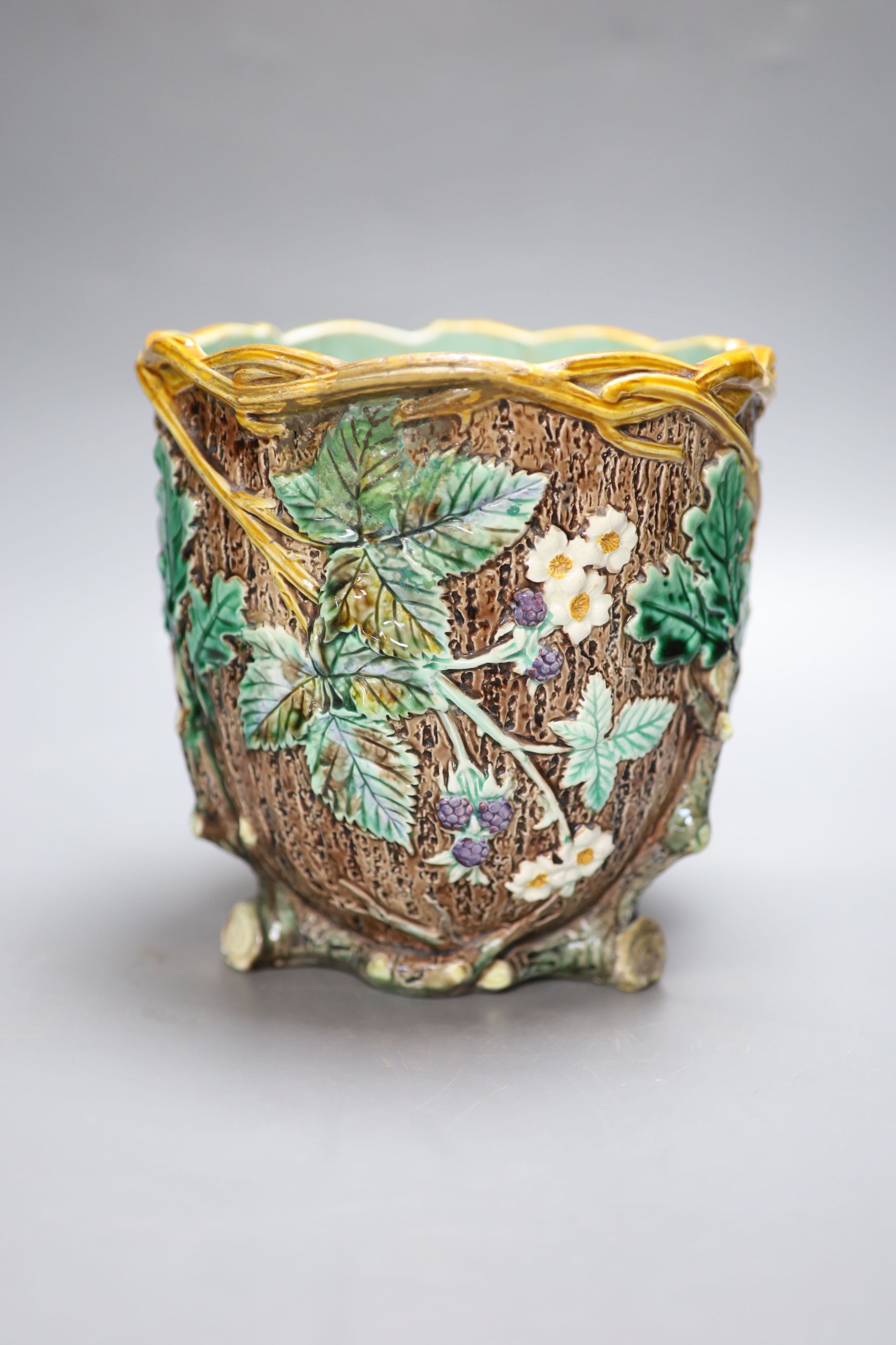 A Wedgwood majolica jardiniere, height 18cm (a.f.)